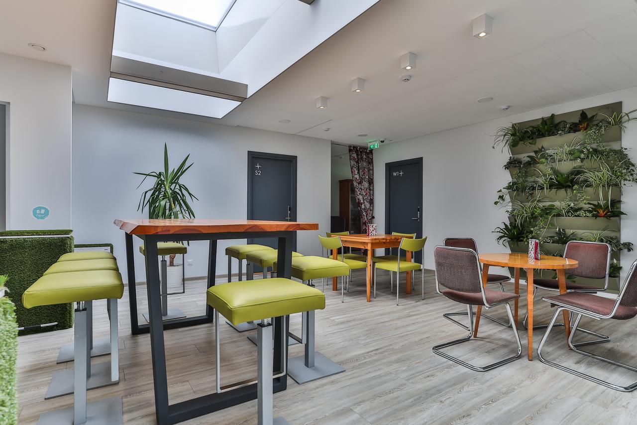 Symbiosis Hostel بالانغا المظهر الخارجي الصورة